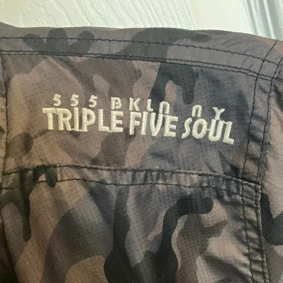2/$20-Camouflage Zip-Up windbreaker Jacket - Picture 5 of 8